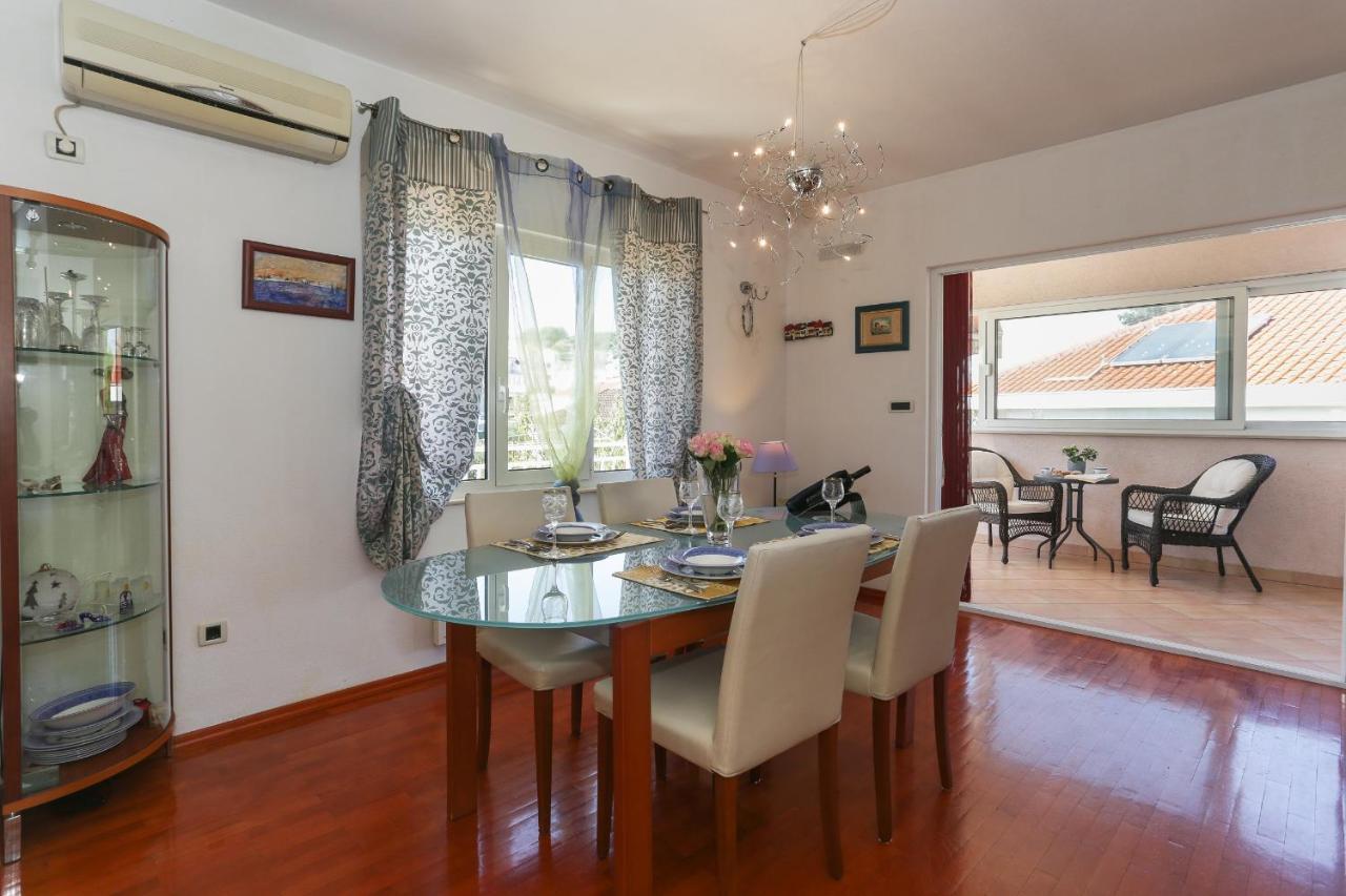 Apartament Casa Zorana-alba *