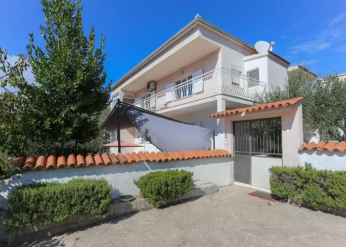 Casa Zorana-Alba Apartments